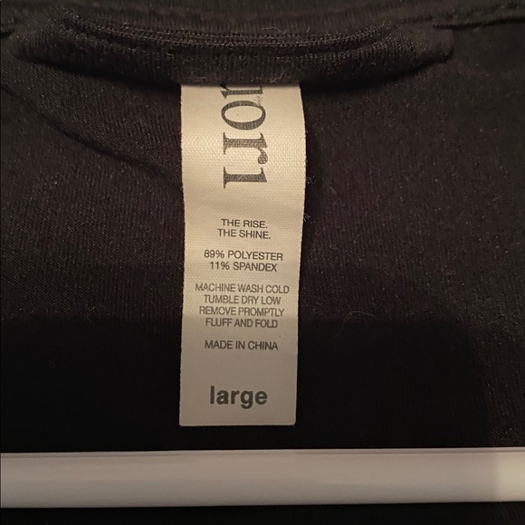 Vuori Women's Halo Bomber Jacket Full Zip - Picture 8 of 8